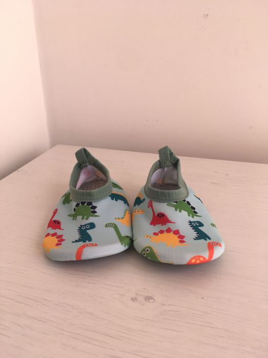 Calçado para piscina