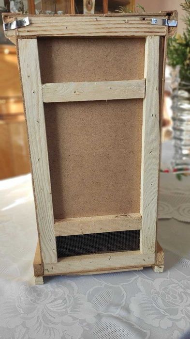 ящики під рамки "Дадан" для тримання рамок з бджолами транспортування