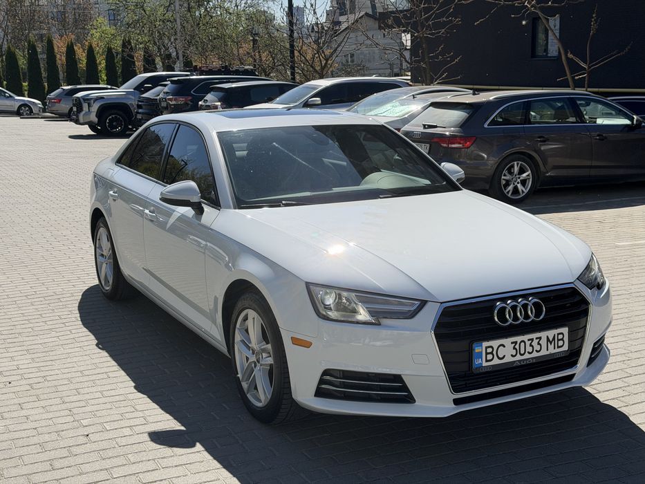 Ауді А4 2017 рік 2.0 бензин автомат