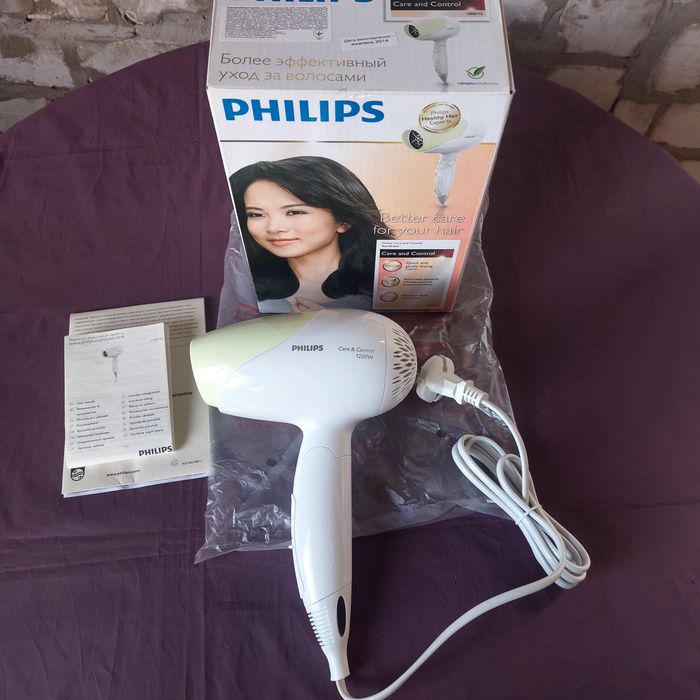 Продам фен Philips HP8115