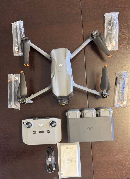DJI AIR 3  Fly Combo RC N2