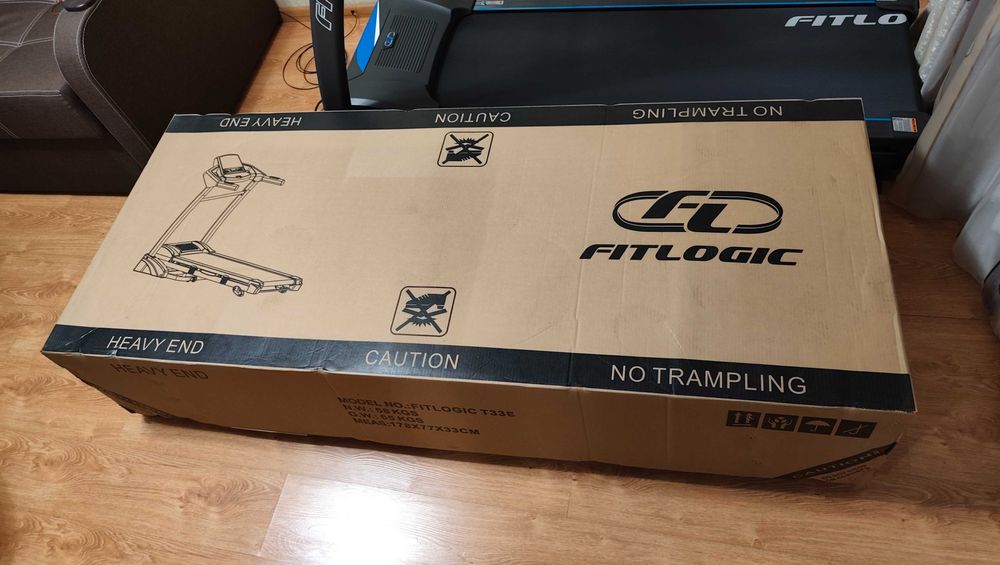 Бігова доріжка Fitlogic T33E