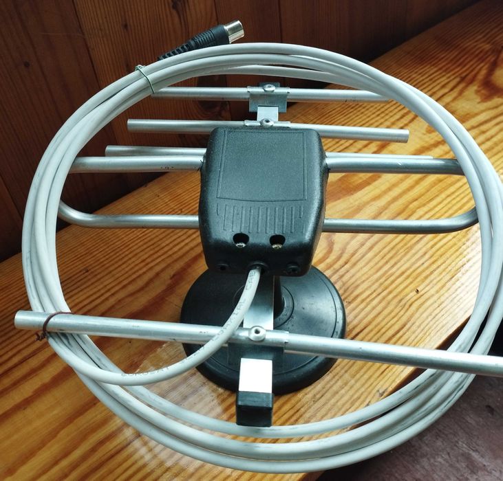 Комнатная антенна Т2 активная направленная