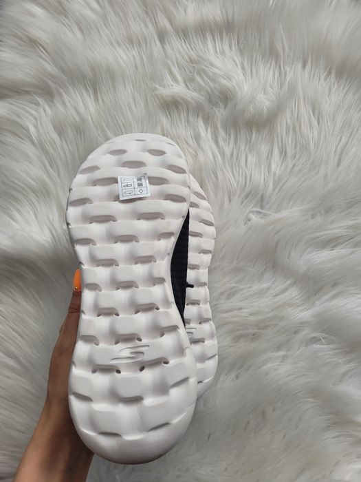 Skechers air cocoled stretch fit damskie  czarne trampki z dzianiny 39