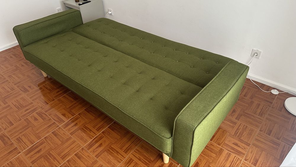 Sofá cama verde