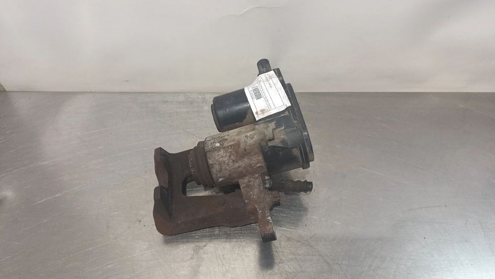 Pinça travão / maxila de travão trás direita HYUNDAI i40 CW (VF)