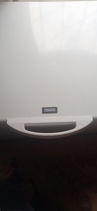 Морозильна камера ZANUSSI