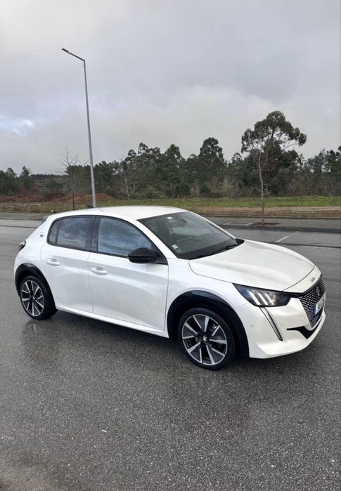 Peugeot e-208 gtline NACIONAL