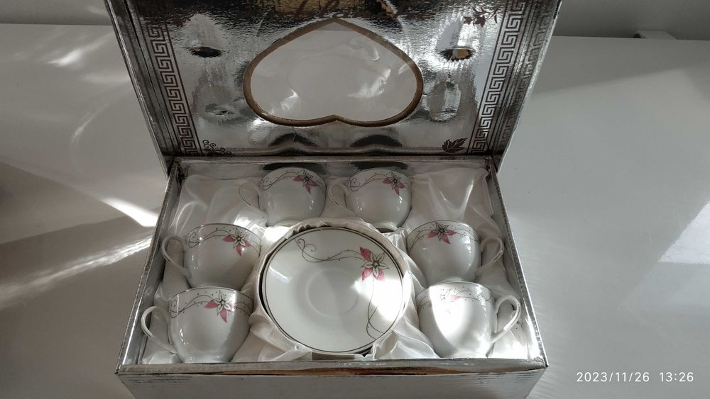 Кофейный сервиз чашечки (60 мл) с блюдцами, новый, Турция