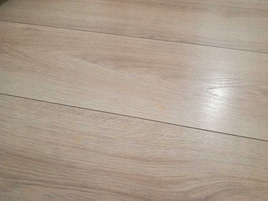 NOWY zestaw do usuwania rys z paneli i mebli –szybka naprawa zestaw