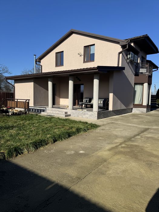 Продаж будинку в Сторожниці