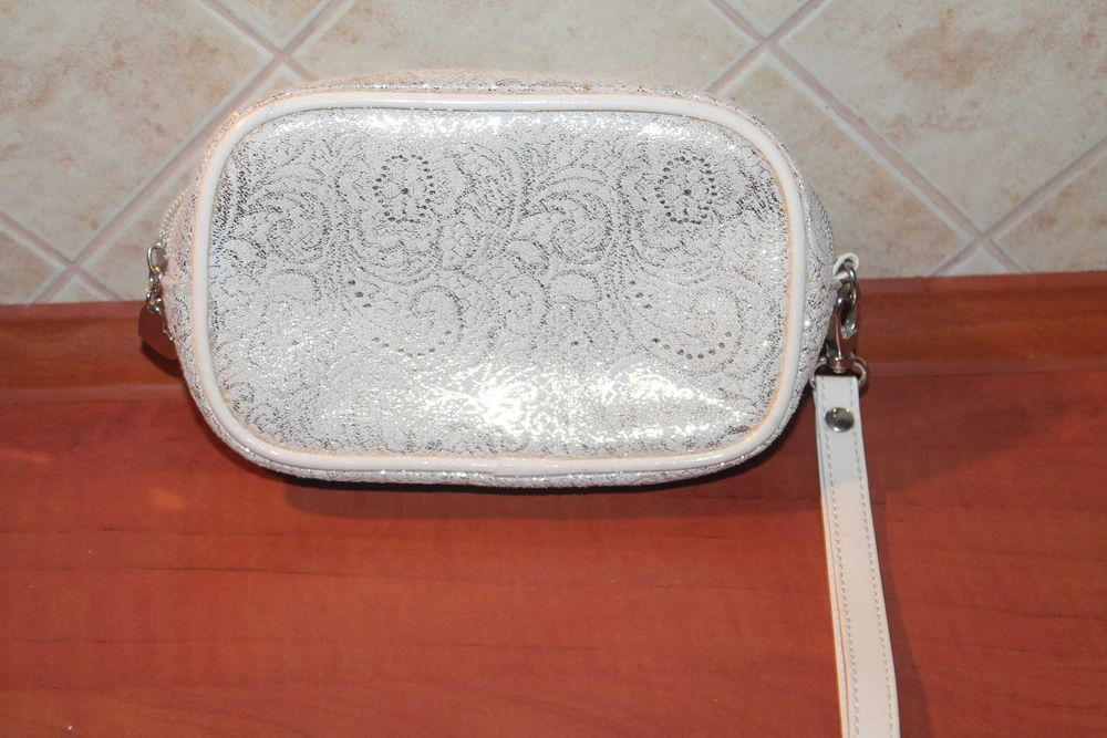 Mała torebka wieczorowa