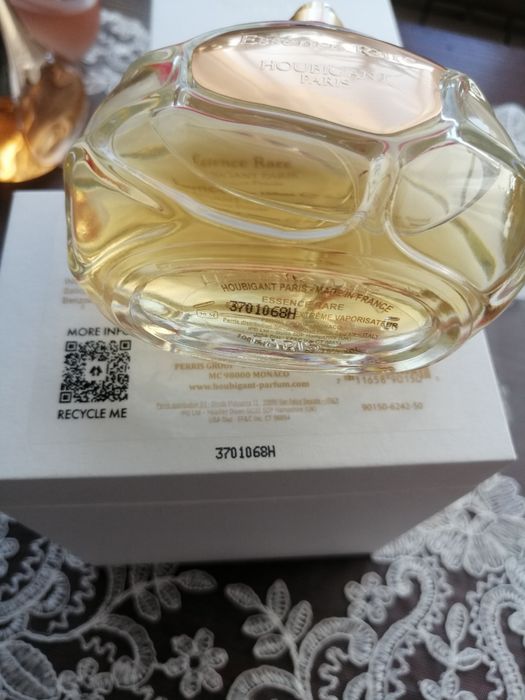 Houbigant Essence Rare
