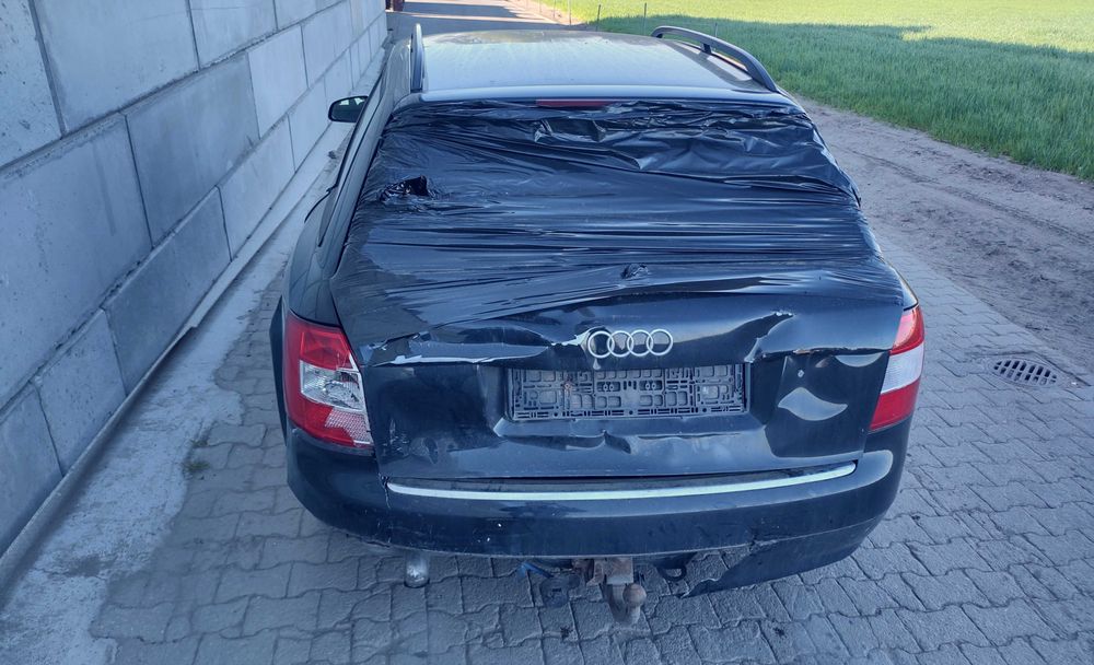 Audi A4 B6 - Na części- Drzwi / maska / błotnik / klapa / lampa / inne