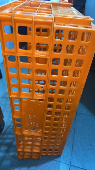 Vendo caixas plásticas