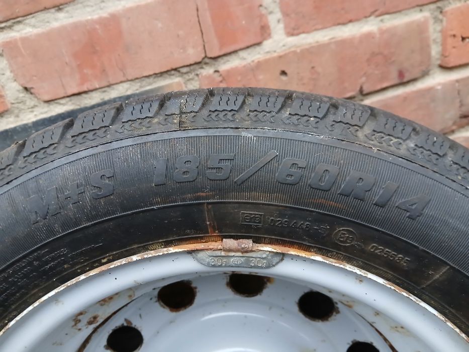 Шина для легкового автомобіля