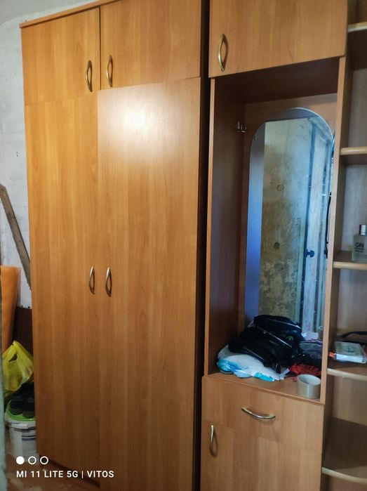 Продається прихожа