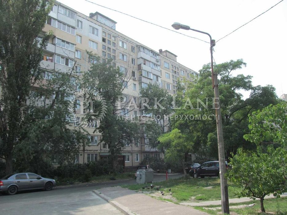 Видова на Дніпро Продаж 2к квартири Прирічна 19 Оболонь метро Мінська