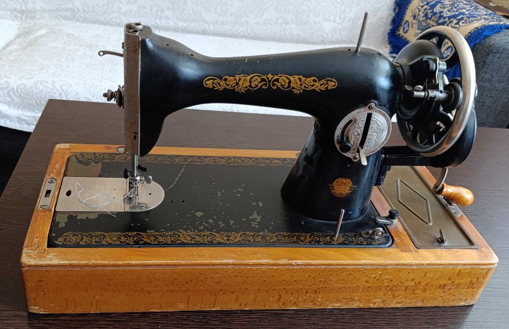 Швейная машинка ПМЗ имени Калинина