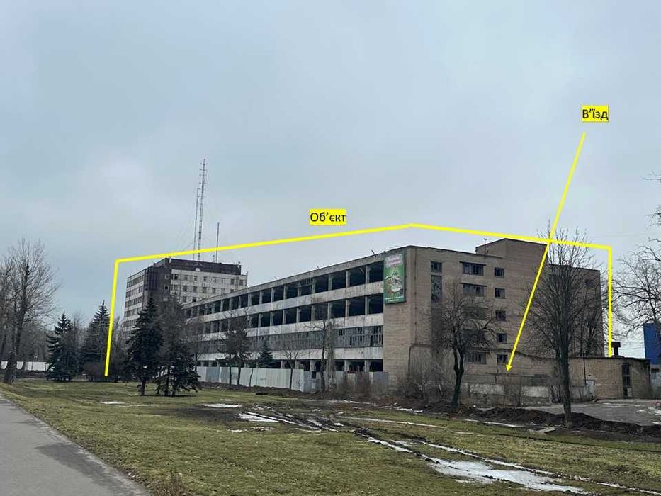Комплекс будівель по червоній лініїї на трасі Кривий Ріг -Дніпро