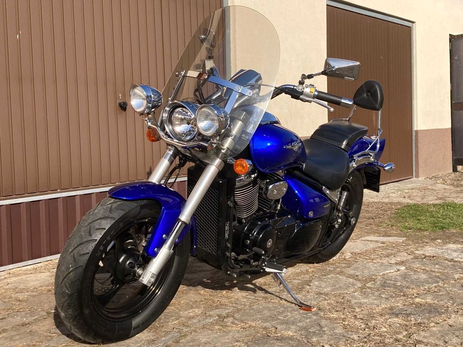 Suzuki Intruder 800