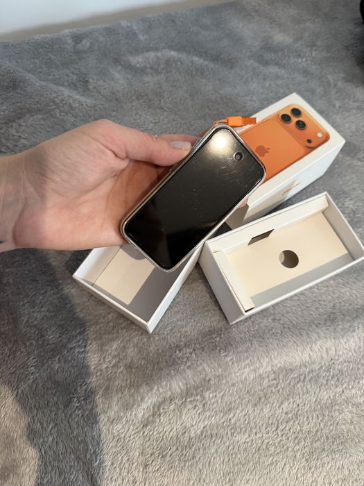 Mini telefon  robi zdjecia laczy sie internetem i jest po polsku