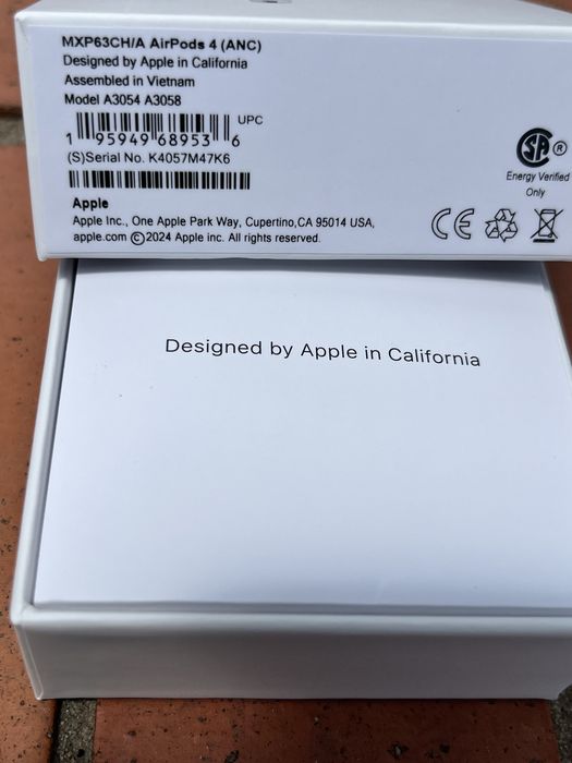 AirPods 4 (Anc) Novos+ Caixa completa