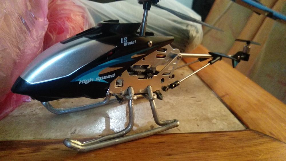 Продам вертоліт на радіо управлінні