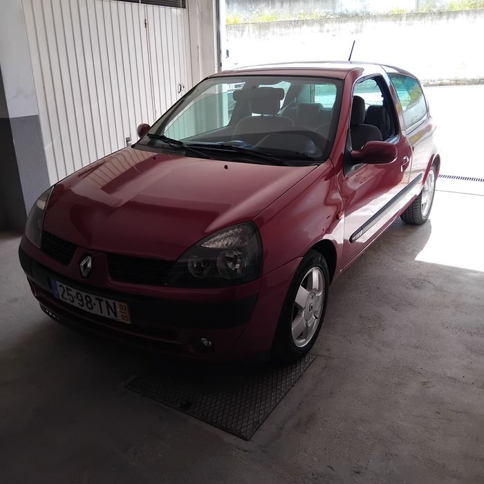 Vendo renaut  clio cx automática cor marron