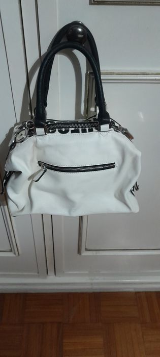 Mala branca e preta original da guess