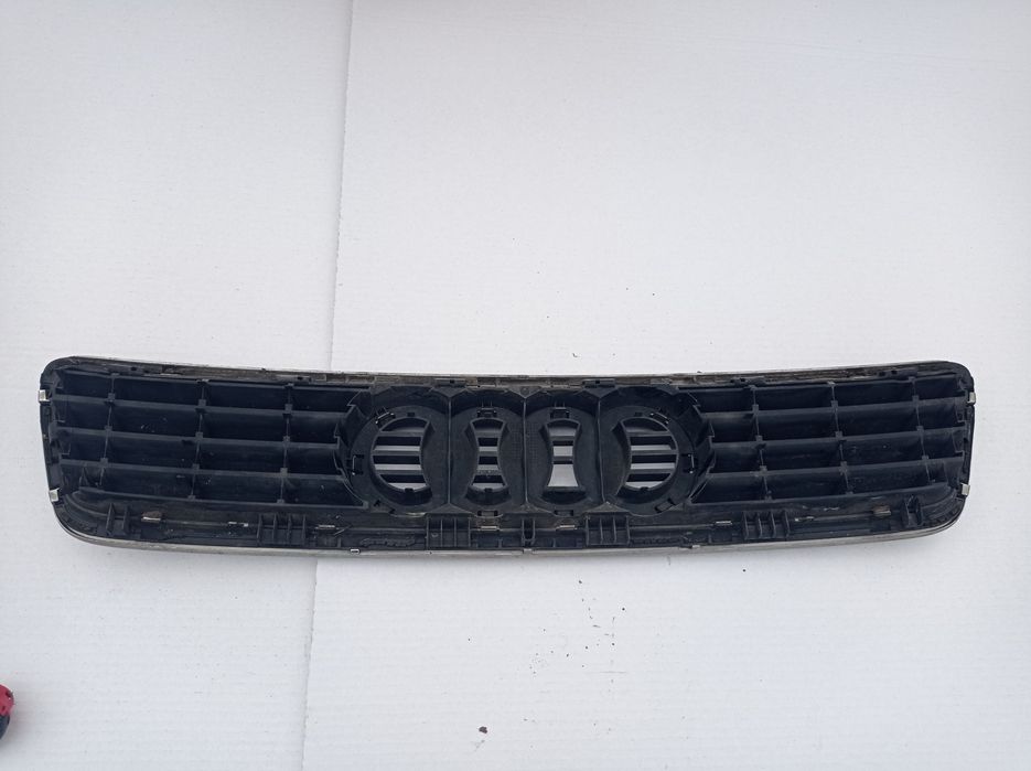 Atrapa Maski Audi A4 B5 lift