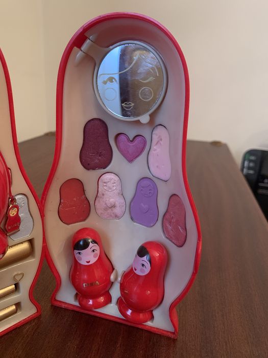 Boneca com maquilhagem64283009308418123