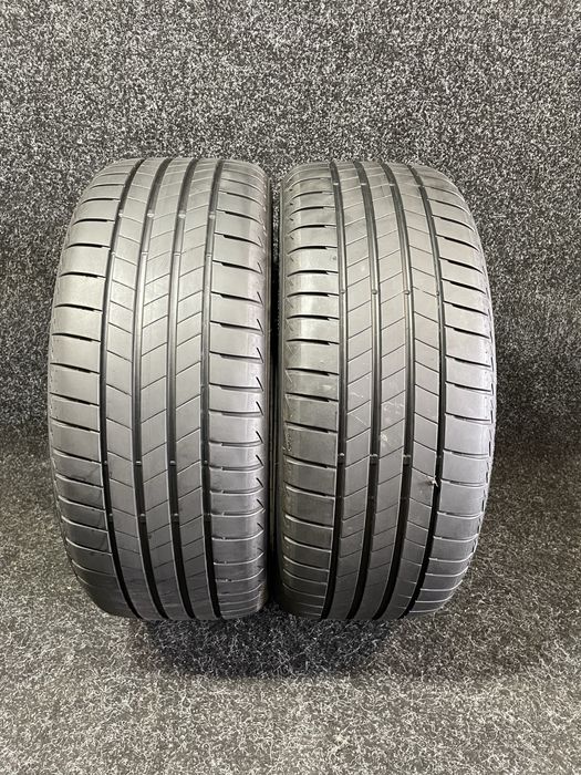 Bridgestone 225/40R18 Turanza T005