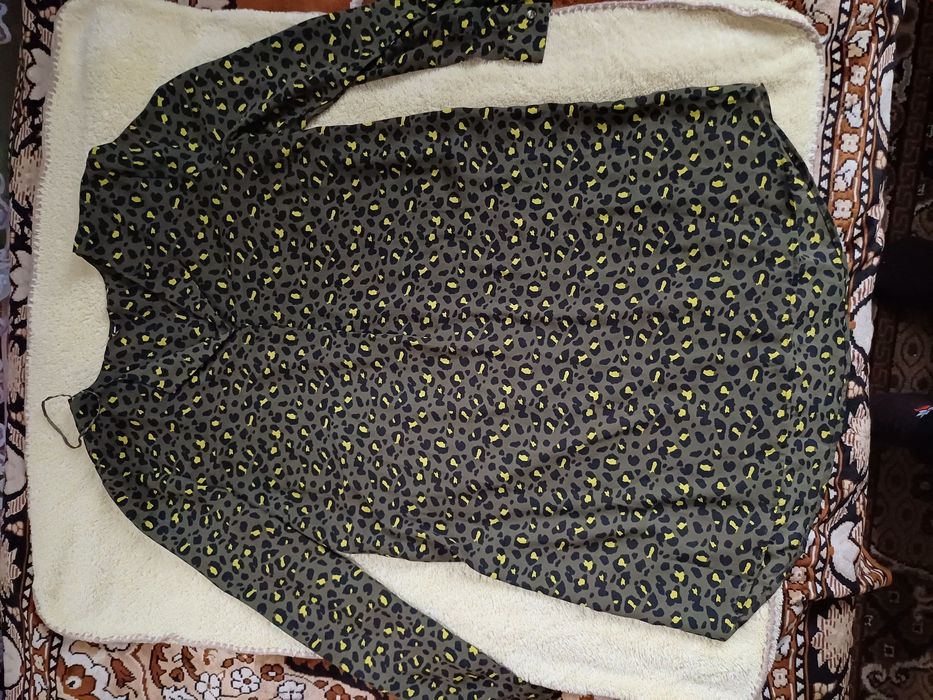 Туніка,рубашка подовжена.