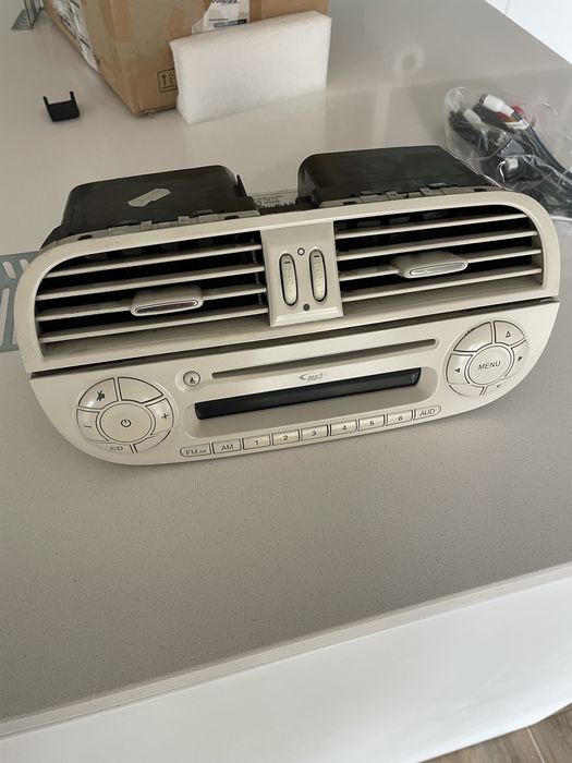 Auto Radio Original Fiat 500c + Grelhas Ventilação