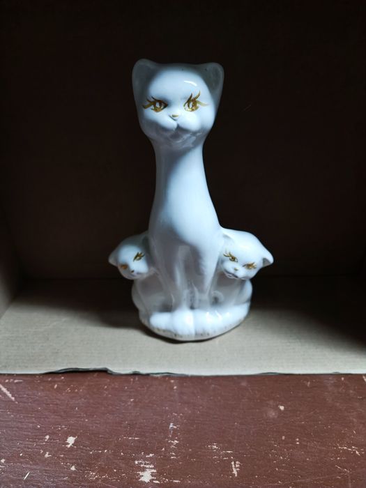 Копілка три коти