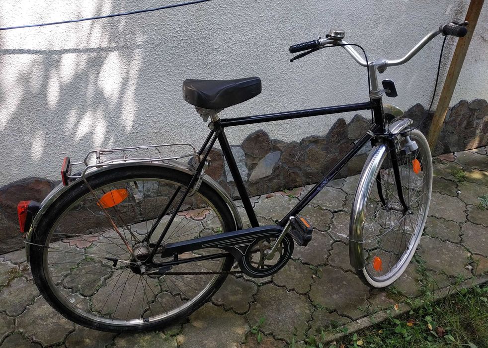 Продам велосипед. Колеса 28"