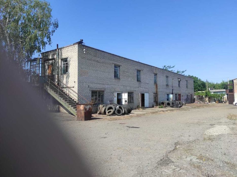 Продаж комплексу заправка - стоянка - підприємства (база) Жовтневе