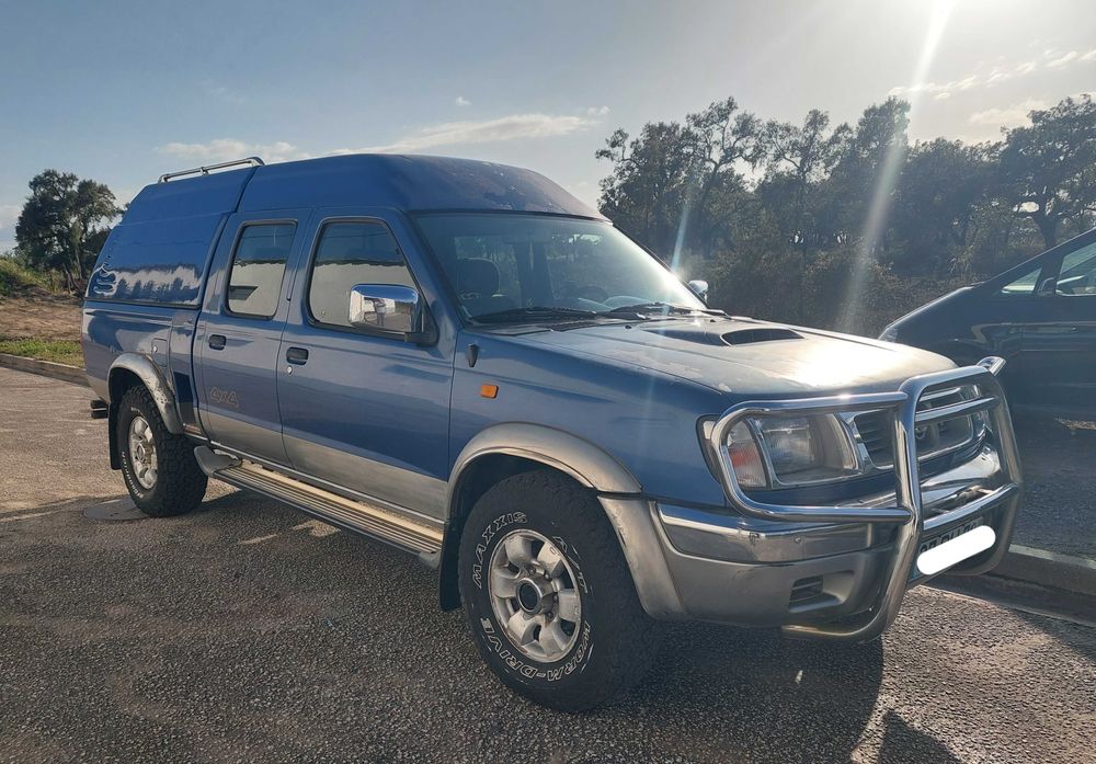 Nissan Navara D22 2.5TD intercooler 4x4 longa
