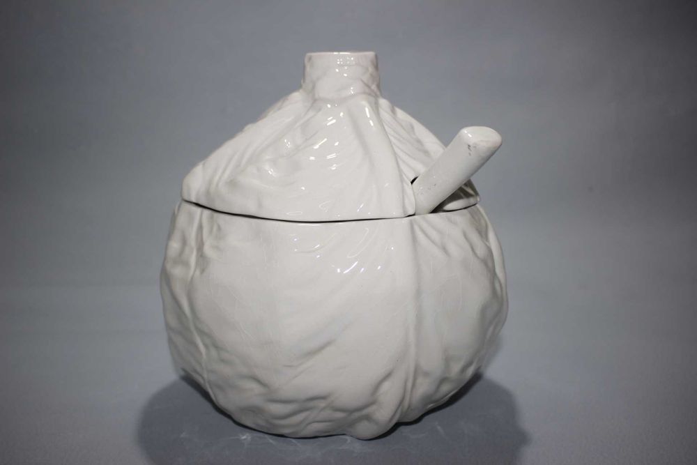 Terrina Couve repolho - c/ Concha - Loiça branca - Secla