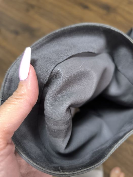 Стильні замшеві сапоги до колін