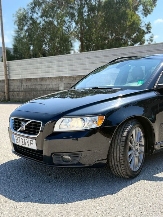 Volvo V50 2.0 Gasolina 140cv • 2009 • Full Extras • Muito bem estimada
