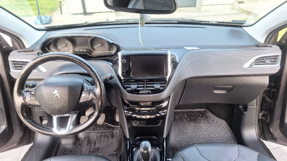 Peugeot 2008 benzyna Led