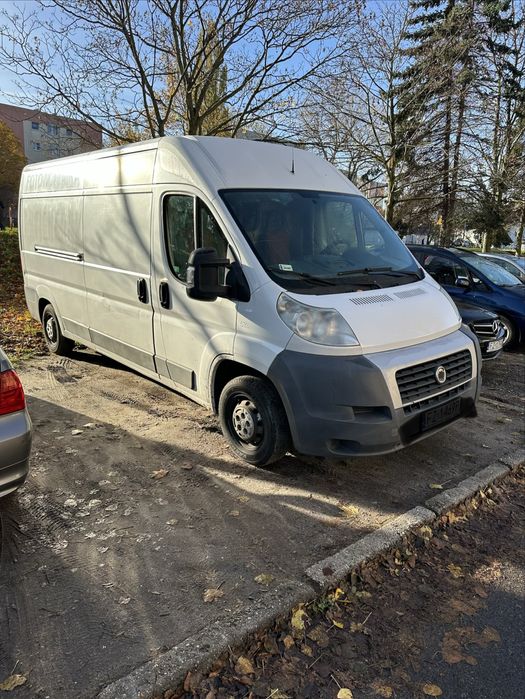 Wynajem Busa Fiat Ducato paka 3,7m długości