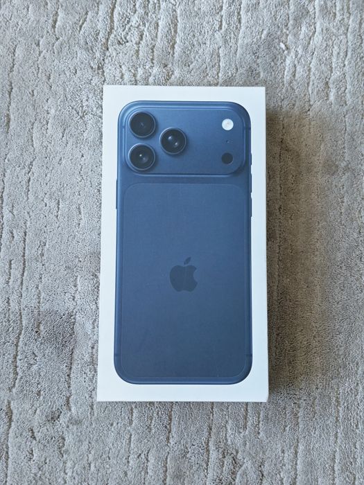 iPhone 17 Pro max 256GB Deep Blue