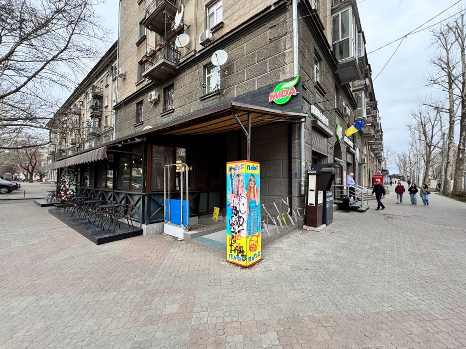 Соборна приміщення 216 кв.м. прохідняк ТОП місце фасад