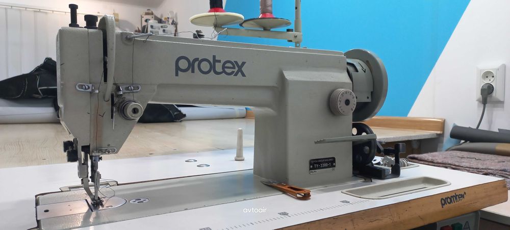 Швейна машинка промислова