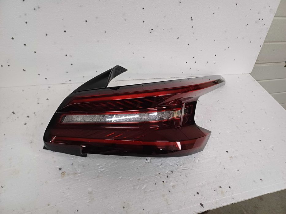 lampa tyl prawa citroen c4 x III 3 model 98585.60180 rok 2022-