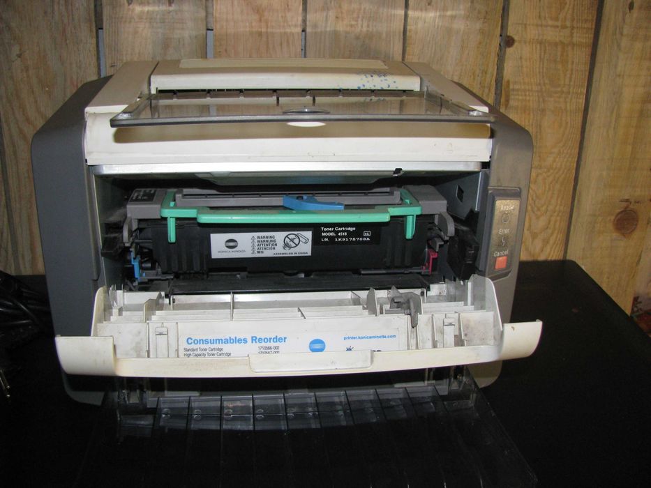 Два лазерных принтера Samsung + Minolta, под восстановление!