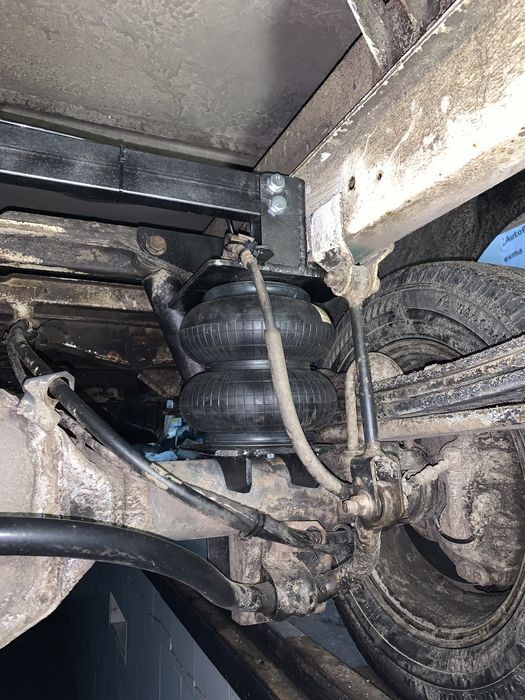 Пневмопідвіска Mercedes Sprinter 400 (спарка) пневмоподвеска